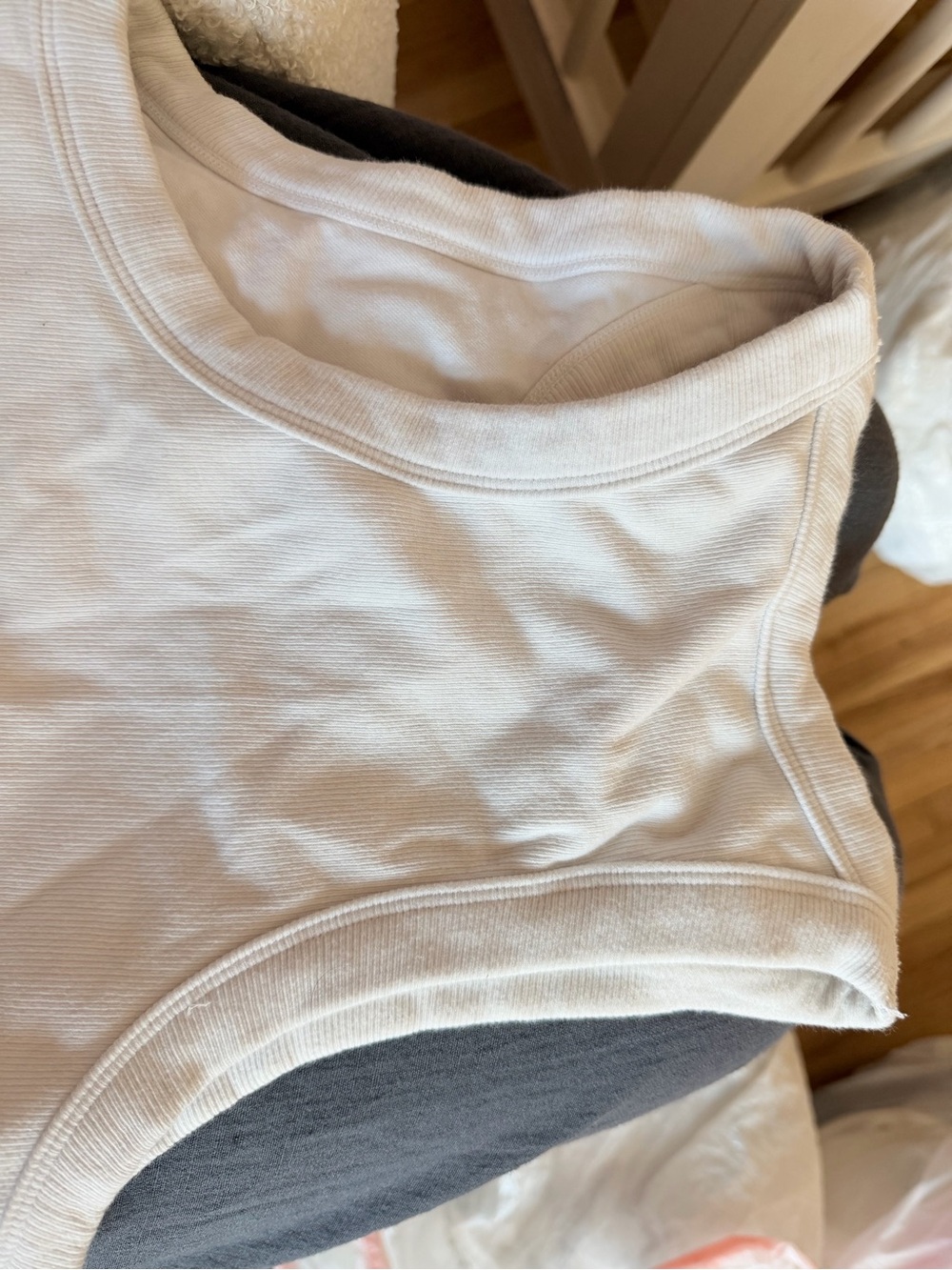 Alo White Ribbed Tank Top - Picture 4 of 6